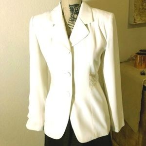 Beautiful Cream Lace Hugo Buscati Blazer